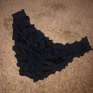 VICTORIA’S SECRET ruffle ruched bikini bottoms